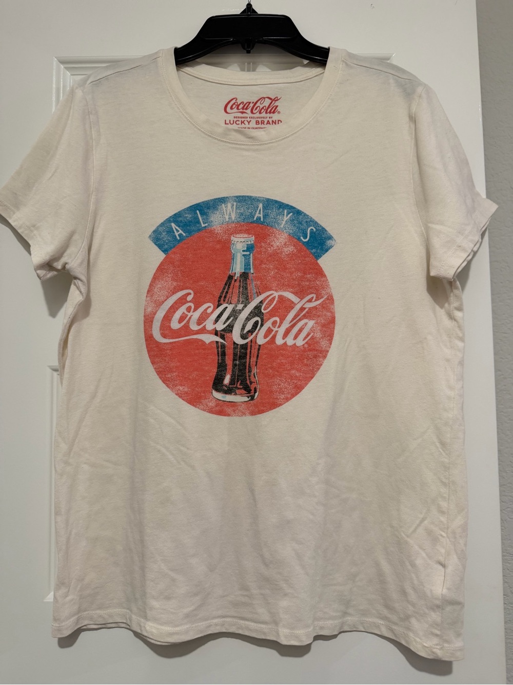 Coca Cola Womenโs Cream Graphic Logo T-Shirt